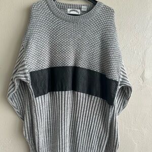 Marquis Men's sweater Gray with leather patch size Large